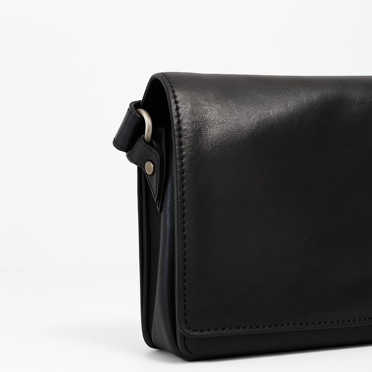 Shoulder Flap Over Leather Black Bag - THEGENTSEDIT