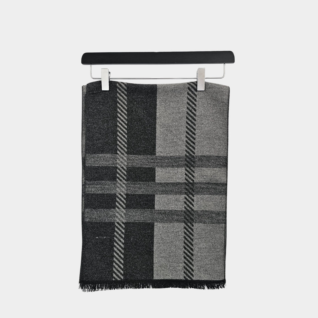 Gray Lined Scarf - Stylish and Versatile Accessory - THEGENTSEDIT